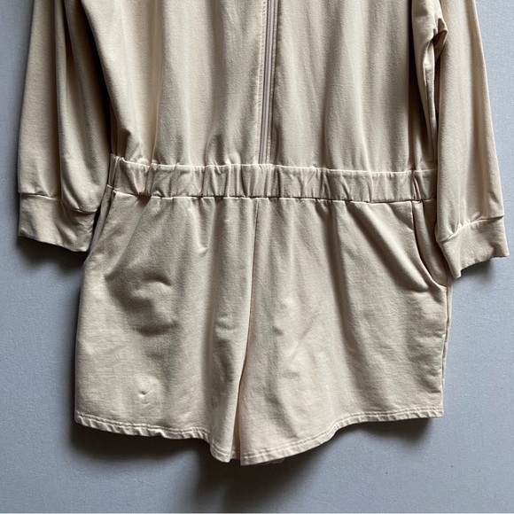 Smash and Tess Cotton Malibu Cinch Bestie Shorty Hoodie Beige Romper size XL - Picture 11 of 16